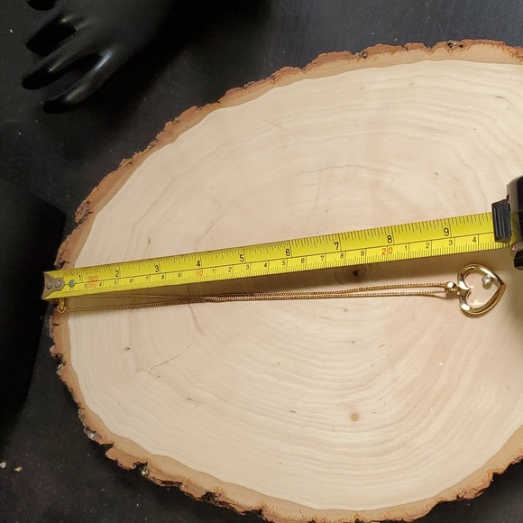 Gold-Toned Heart Necklace with Solitaire : A Minimalist Elegance - Picture 6 of 7